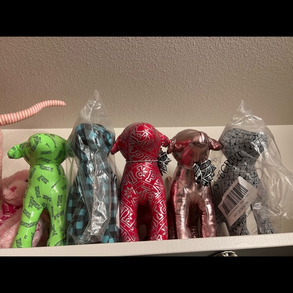 PINK Victoria's Secret Other - Victoria Secret Pink display dogs